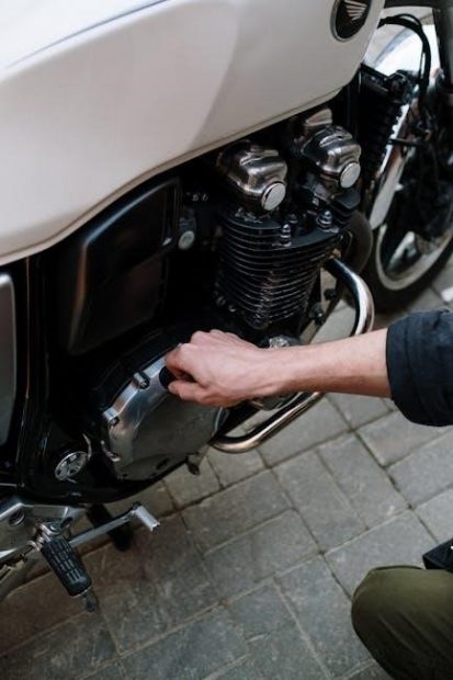 automatic vs manual motorcycle